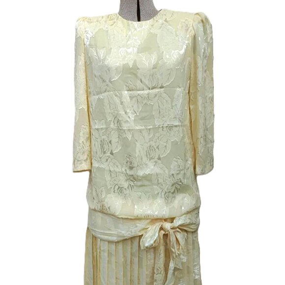 Vintage 80s Does 20s Yellow Drop Waist Dress Silky Bow Size 9/10 - Picture 1 of 11